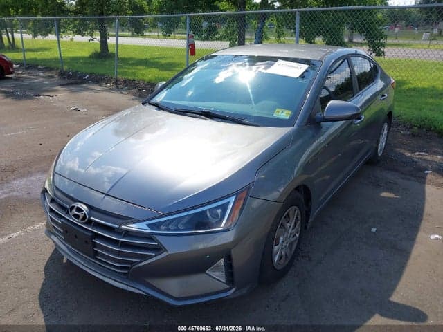2019 HYUNDAI ELANTRA SE 2