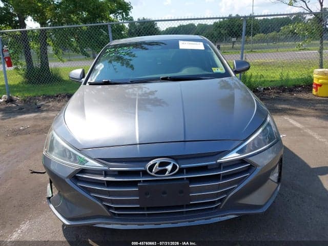 2019 HYUNDAI ELANTRA SE 12