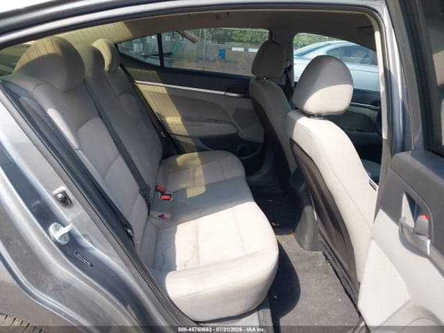 2019 HYUNDAI ELANTRA SE 8