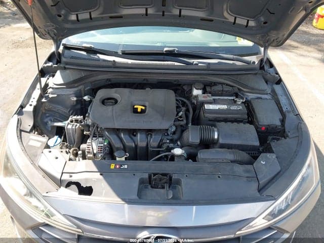 2019 HYUNDAI ELANTRA SE 10