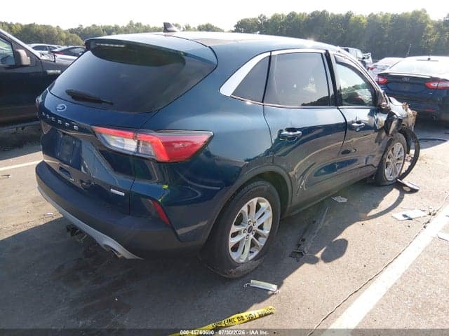 2020 FORD ESCAPE SE 4