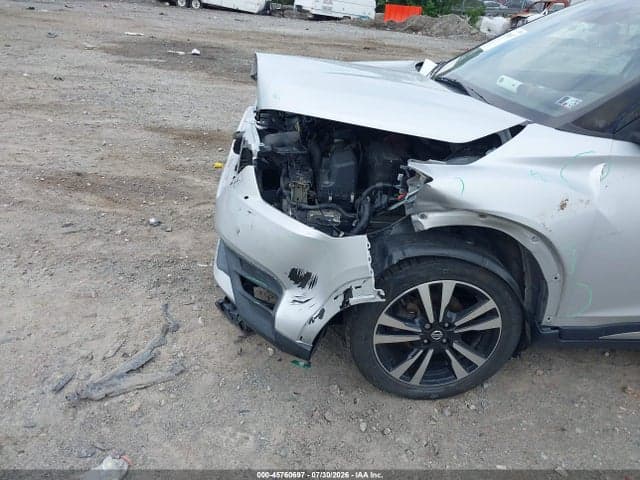2018 NISSAN KICKS SR 6