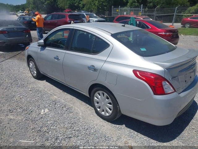 2017 NISSAN VERSA 1.6 SV 3