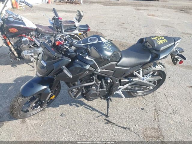 2025 HONDA CB500 F 9
