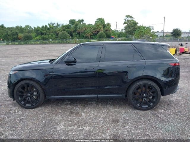 2025 LAND ROVER RANGE ROVER SPORT P360 SE 14