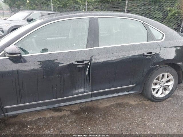 2017 VOLKSWAGEN PASSAT 1.8T S 6