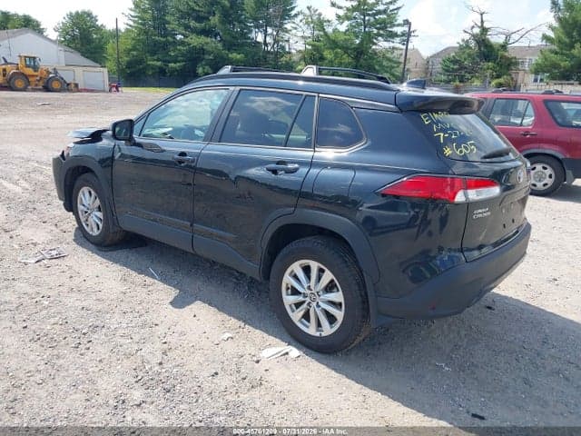 2025 TOYOTA COROLLA CROSS LE 3