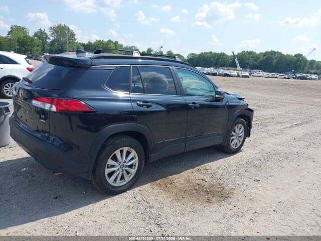 2025 TOYOTA COROLLA CROSS LE 4