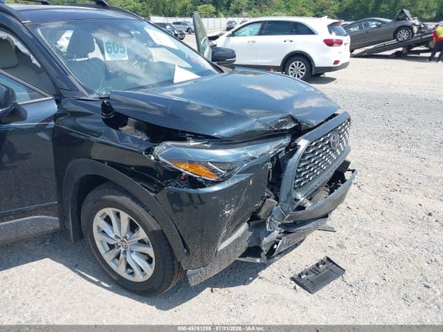 2025 TOYOTA COROLLA CROSS LE 6