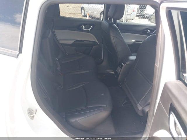 2023 JEEP COMPASS LIMITED 4X4 8