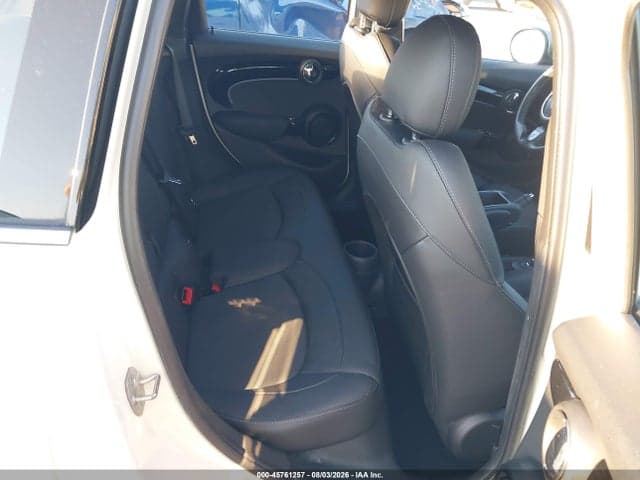 2023 MINI HARDTOP COOPER S 8