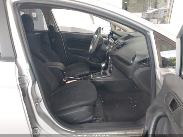 2017 FORD FIESTA SE 5