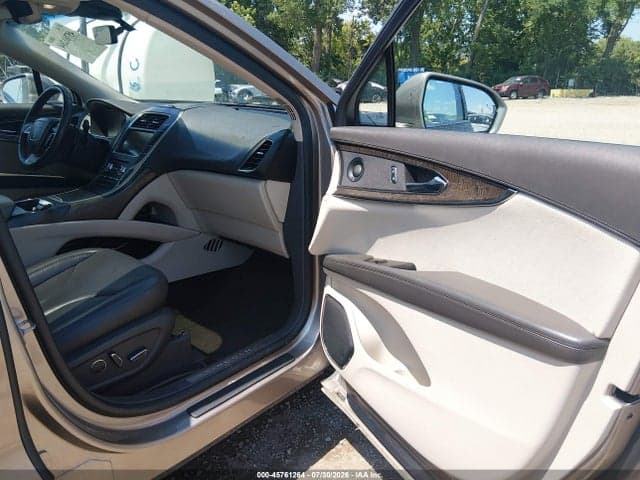2019 LINCOLN NAUTILUS RESERVE 5