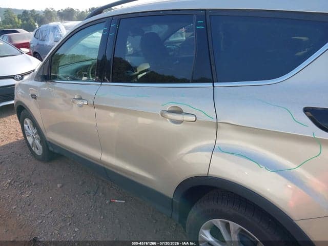 2018 FORD ESCAPE SE 6
