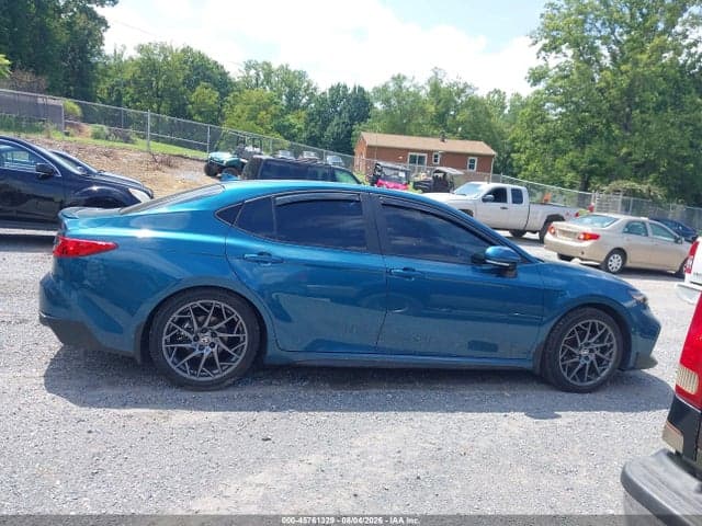 2025 TOYOTA CAMRY SE 13