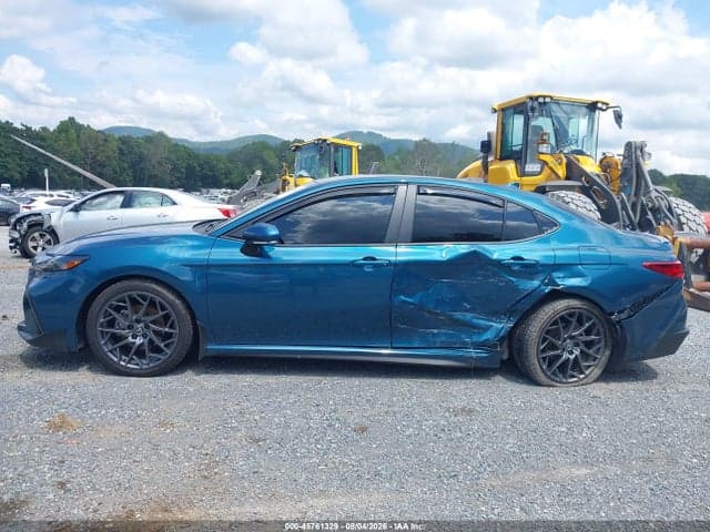 2025 TOYOTA CAMRY SE 14