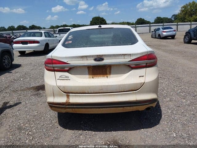 2018 FORD FUSION SE 16