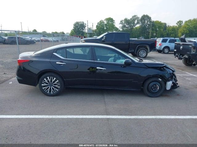 2025 NISSAN ALTIMA SV FWD 13
