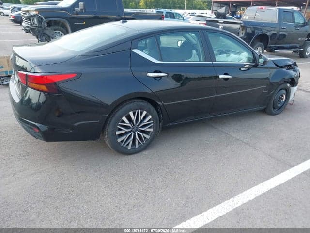 2025 NISSAN ALTIMA SV FWD 4
