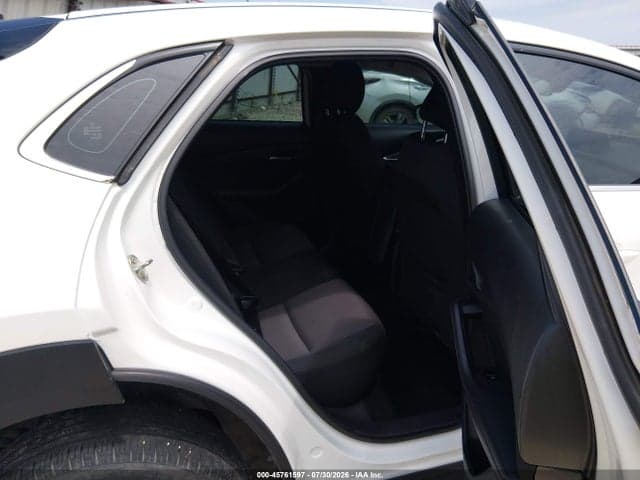 2021 MAZDA CX-30 2.5 S 8
