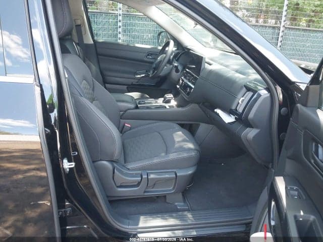 2026 NISSAN PATHFINDER SV 5