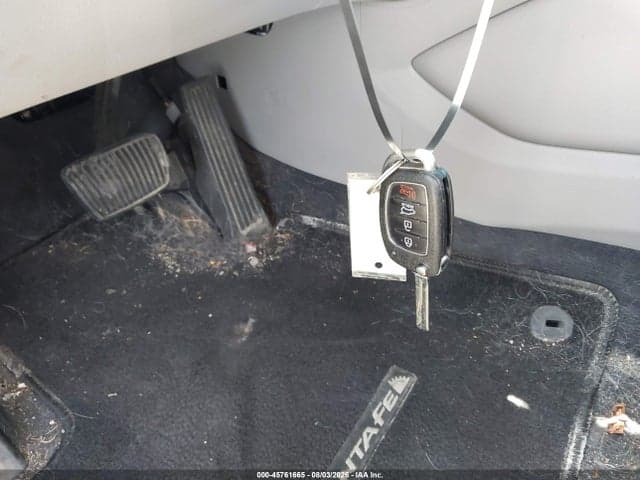 2017 HYUNDAI TUCSON SE 11