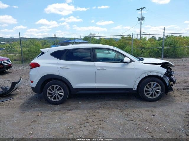 2017 HYUNDAI TUCSON SE 14