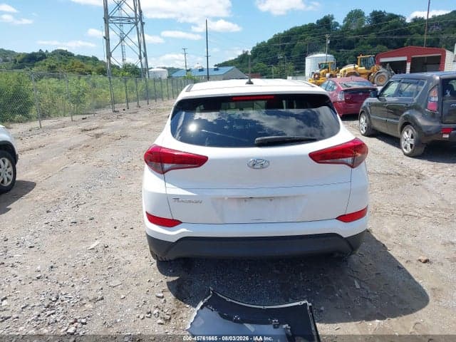 2017 HYUNDAI TUCSON SE 17