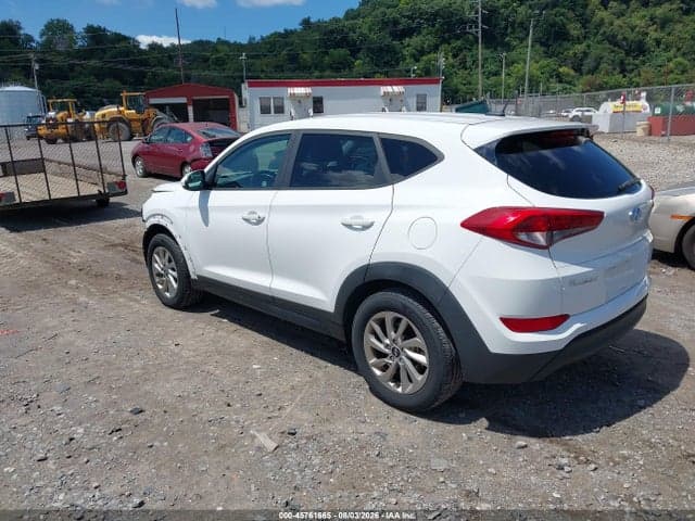 2017 HYUNDAI TUCSON SE 3