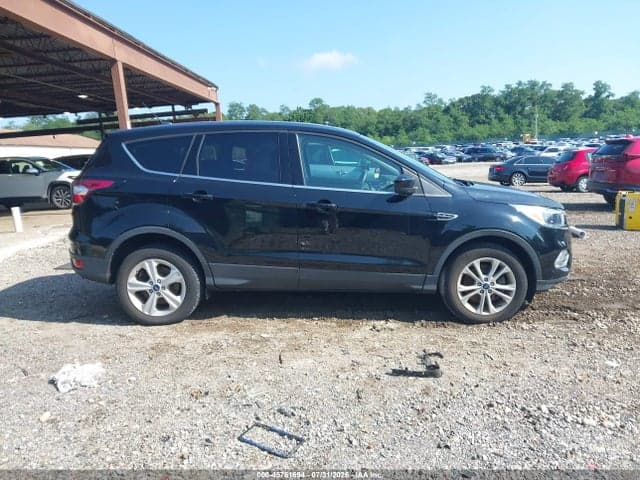 2017 FORD ESCAPE SE 14