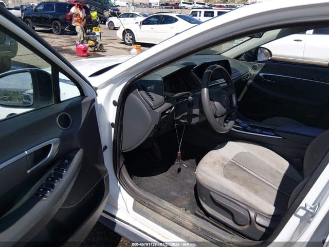 2021 HYUNDAI SONATA SE 5