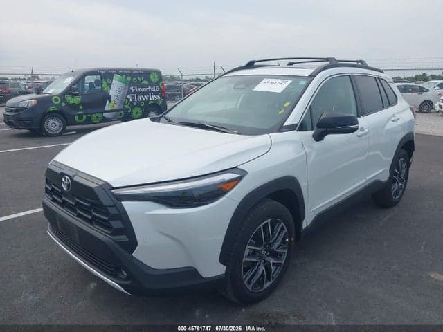 2026 TOYOTA COROLLA CROSS XLE 2