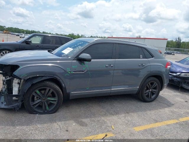 2021 VOLKSWAGEN ATLAS CROSS SPORT 3.6L V6 SE W/TECHNOLOGY R-LINE 15