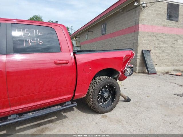 2017 RAM 1500 NIGHT 4X4 5'7 BOX 6