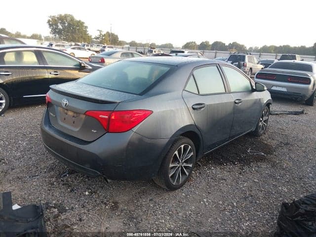 2017 TOYOTA COROLLA SE 4