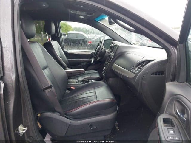 2017 DODGE GRAND CARAVAN GT 5