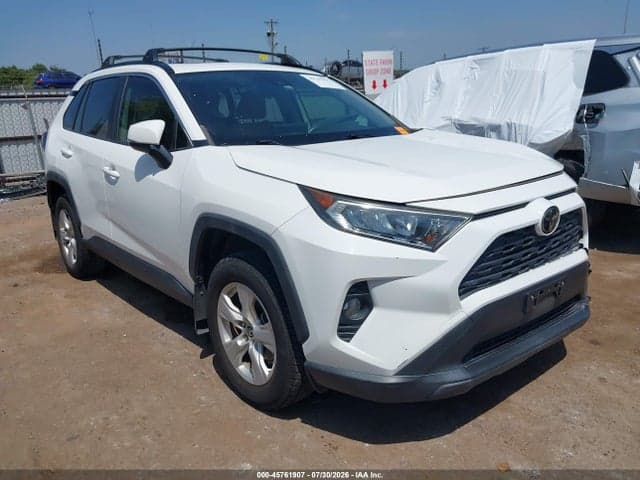2019 TOYOTA RAV4 XLE 1