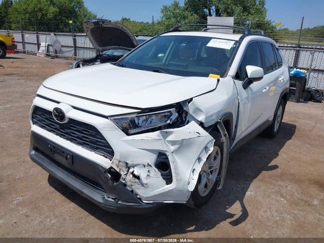 2019 TOYOTA RAV4 XLE 2
