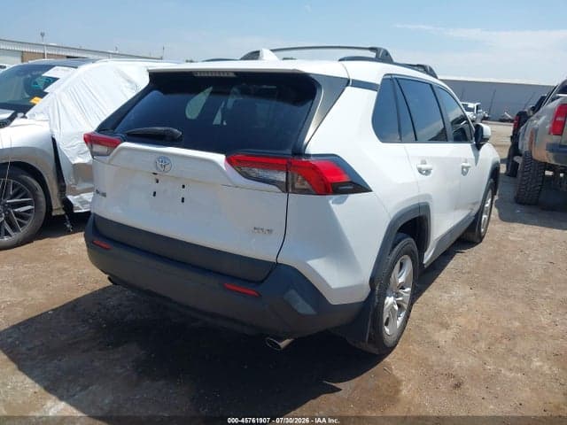 2019 TOYOTA RAV4 XLE 4