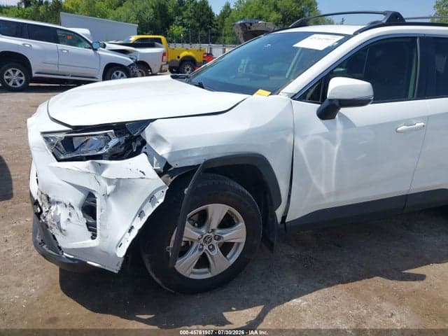 2019 TOYOTA RAV4 XLE 6