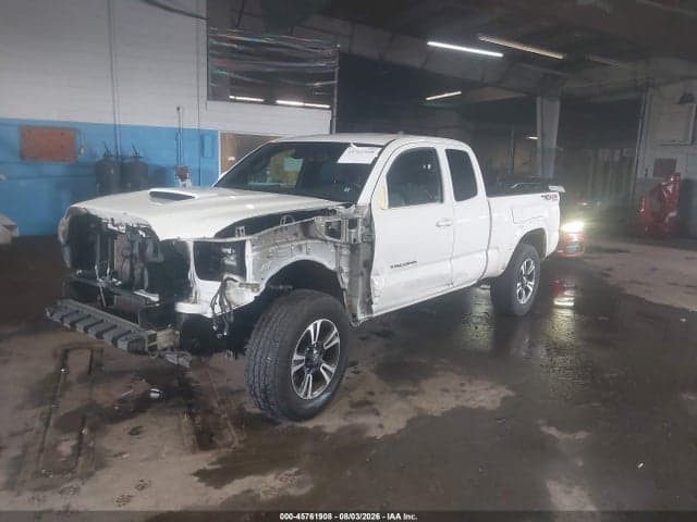 2018 TOYOTA TACOMA TRD SPORT 2
