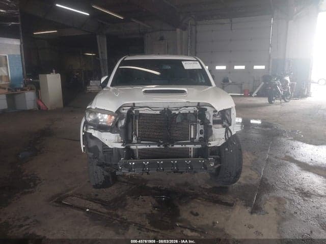 2018 TOYOTA TACOMA TRD SPORT 12