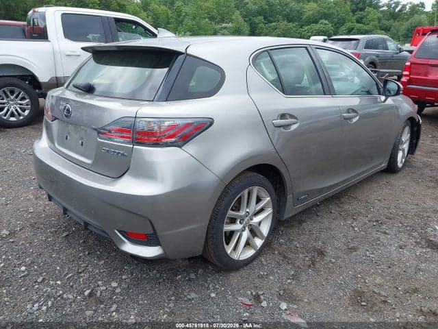2017 LEXUS CT 200H 4