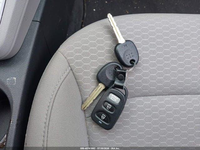 2019 HYUNDAI ELANTRA SE 11
