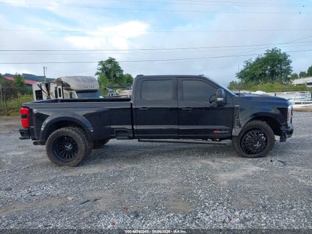 2025 FORD F-450 PLATINUM 13
