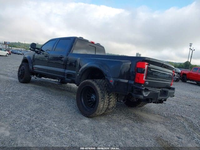 2025 FORD F-450 PLATINUM 3