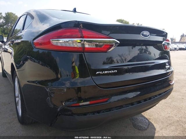 2020 FORD FUSION SE 19