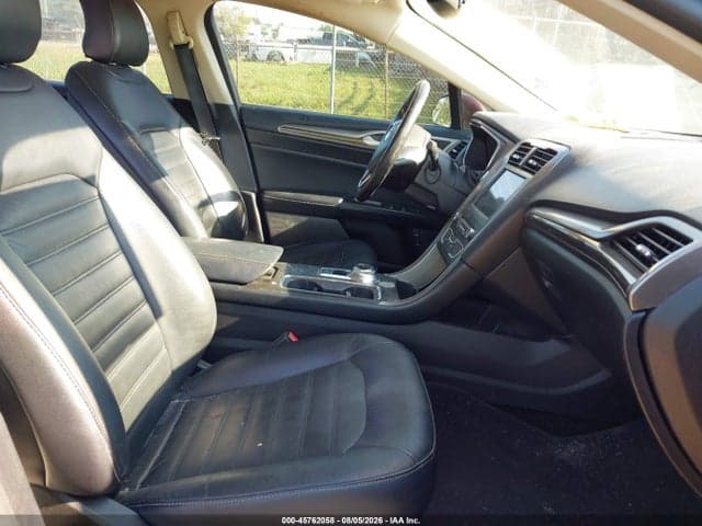 2017 FORD FUSION ENERGI SE LUXURY 5