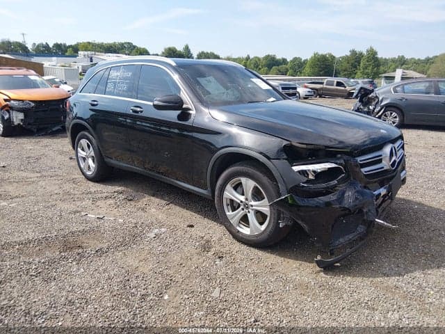 2017 MERCEDES-BENZ GLC 300 - 1