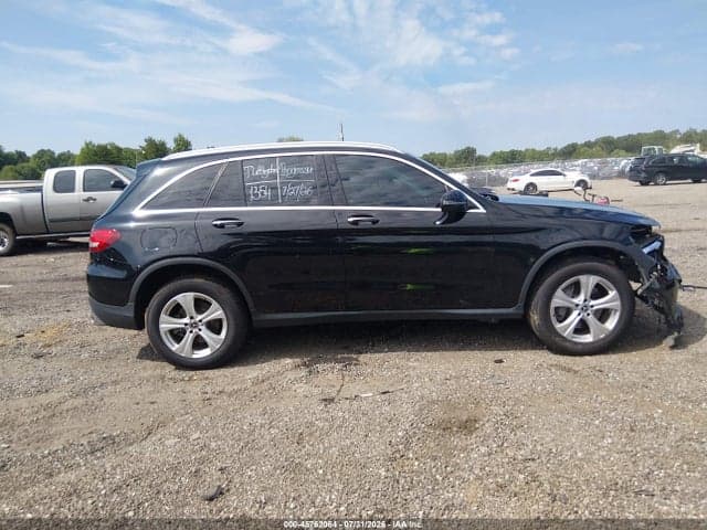 2017 MERCEDES-BENZ GLC 300 14